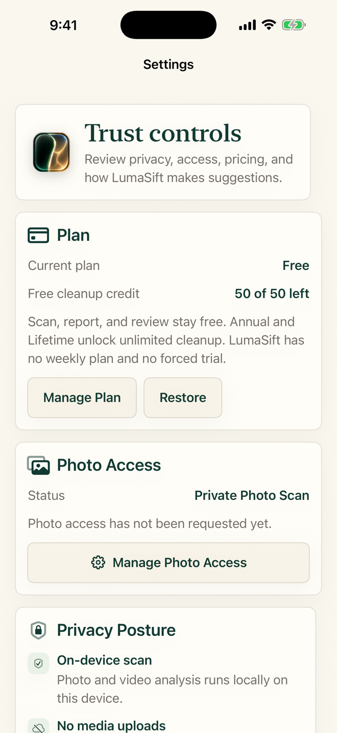LumaSift settings showing Trust controls: plan with no weekly billing, photo access, and privacy posture